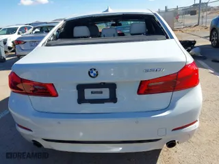 2019 BMW 5 Series 530i with VIN WBAJA5C55KWW41678, listed as a IAAI auction lot 41410453 with 89,756 mi miles. Bid and sale history available at carsss.com. Image 16.
