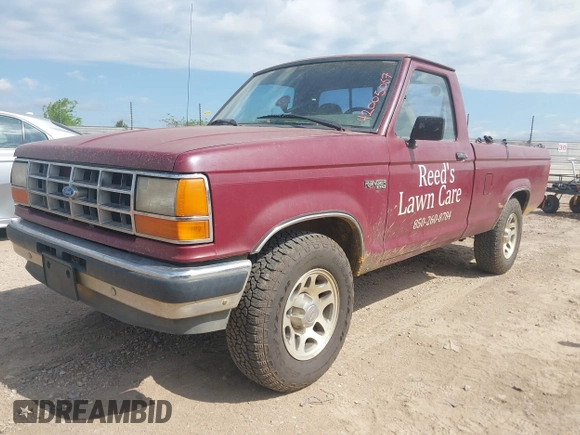 1992 Ford Ranger with VIN 1FTCR10A0NUA56005, listed as a IAAI auction lot 42005067 with 3,439 mi miles. Bid and sale history available at carsss.com. Image 2.