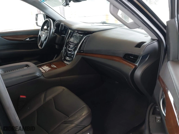 2019 Cadillac Escalade Premium Luxury with VIN 1GYS4CKJ7KR339349, listed as a IAAI auction lot 41706596 with 83,826 mi miles. Bid and sale history available at carsss.com. Image 5.