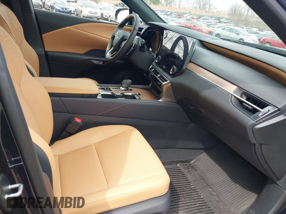 2025 Lexus RX 350 with VIN 2T2BAMCAXSC093390, listed as a IAAI auction lot 41843237 with 3,056 mi miles and . Bid and sale history available at DreamBid. Image 5.