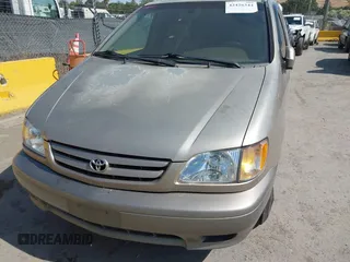 2002 Toyota Sienna LE with VIN 4T3ZF13C72U473555, listed as a IAAI auction lot 42426344 with 330,911 mi miles and . Bid and sale history available at DreamBid. Image 6.