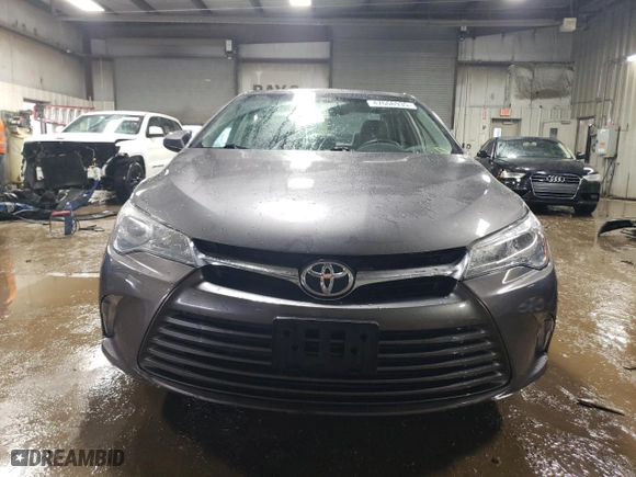 2015 Toyota Camry XLE with VIN 4T4BF1FK7FR514825, listed as a Copart auction lot 47666935 with 56,408 mi miles and Salvage Title. Bid and sale history available at carsss.com. Image 5.