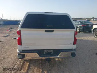 2019 Chevrolet Silverado 1500 LT with VIN 3GCPWCED5KG146483, listed as a IAAI auction lot 41757133 with 126,638 mi miles. Bid and sale history available at carsss.com. Image 15.