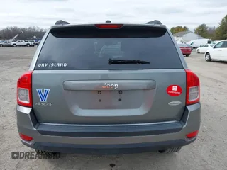 2011 Jeep Compass with VIN 1J4NF1FB1BD251618, listed as a IAAI auction lot 41633368 with 125,326 mi miles. Bid and sale history available at carsss.com. Image 16.