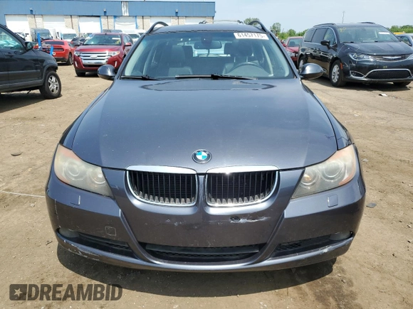 2007 BMW 3 Series 328i z VIN WBAVS13587FX15951, wystawiony jako Copart lot #61457175 z przebiegiem 153 167 mil mil oraz Czysty tytuł • Clean title. Historia ofert i sprzedaży dostępna na DreamBid. Obrazek 5.