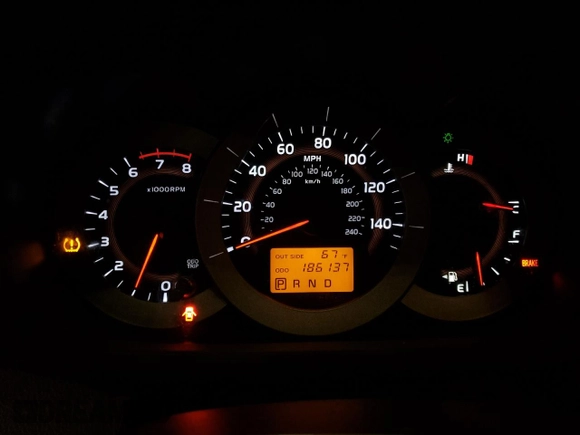 2008 Toyota RAV4 Sport с VIN JTMBK32V285056324, выставлен на аукционе Copart как лот 52859025 с пробегом 186 137 миль миль и Списание • Salvage title. История ставок и продаж доступна на DreamBid. Изображение 9.