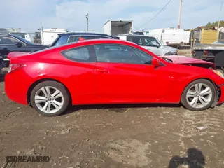 2010 Hyundai Genesis Coupe Grand Touring with VIN KMHHU6KH8AU014991, listed as a IAAI auction lot 40725251 with 116,051 mi miles. Bid and sale history available at carsss.com. Image 13.