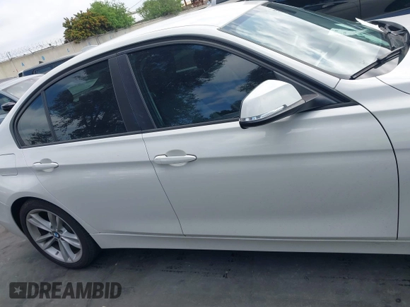 2017 BMW 3 Series 320i with VIN WBA8E1G33HNU17182, listed as a IAAI auction lot 41906604 with 59,166 mi miles. Bid and sale history available at carsss.com. Image 14.