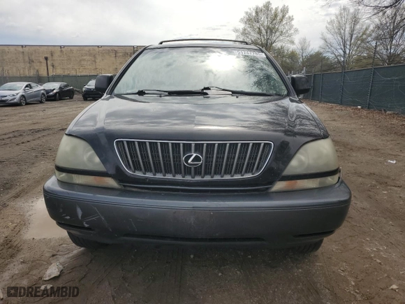 1999 Lexus RX 300 Luxury SUV with VIN JT6HF10U0X0070917, listed as a Copart auction lot 51747785 with 197,757 mi miles and Salvage Title. Bid and sale history available at carsss.com. Image 5.