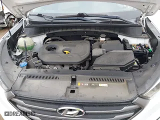 2017 Hyundai Tucson SE Plus with VIN KM8J33A43HU416901, listed as a IAAI auction lot 41445367 with 109,116 mi miles. Bid and sale history available at carsss.com. Image 10.