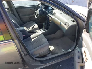 2000 Toyota Camry CE with VIN 4T1BG22K3YU643229, listed as a IAAI auction lot 42162845 with 142,457 mi miles and . Bid and sale history available at carsss.com. Image 5.