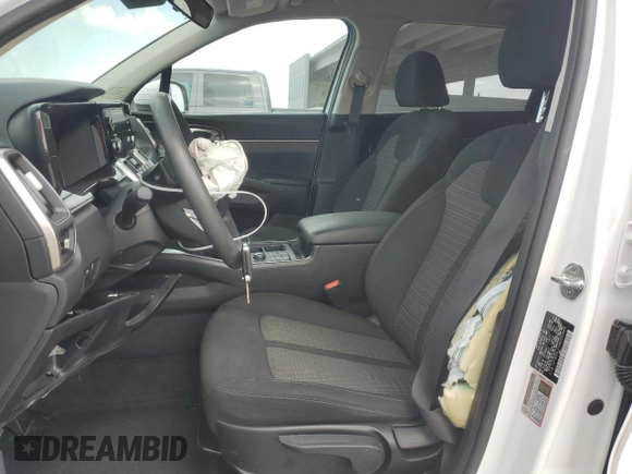 2022 Kia Sorento LX with VIN 5XYRG4LC2NG085408, listed as a Copart auction lot 53488085 with 42,325 mi miles and Salvage title. Bid and sale history available at DreamBid. Image 7.
