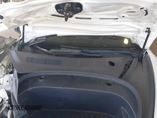 2022 Tesla Model 3 Long Range z VIN 5YJ3E1EB1NF192570, wystawiony jako IAAI lot #42230750 z przebiegiem 63 462 mil mil oraz . Historia ofert i sprzedaży dostępna na DreamBid. Obrazek 10.