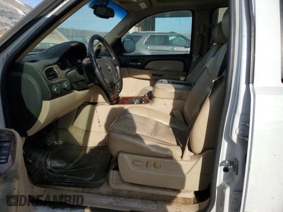 2007 Chevrolet Suburban LTZ with VIN 3GNFK16Y97G221343, listed as a Copart auction lot 85465134 with Not Provided miles and Salvage Title. Bid and sale history available at DreamBid. Image 7.