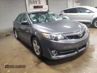 2012 Toyota Camry L with VIN 4T1BF1FK0CU555786, listed as a Copart auction lot 84233524 with 105,463 mi miles and Salvage Title. Bid and sale history available at carsss.com. Image 4.