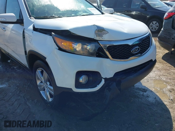 2013 Kia Sorento EX with VIN 5XYKUDA26DG411648, listed as a IAAI auction lot 41878842 with 87,631 mi miles. Bid and sale history available at carsss.com. Image 6.