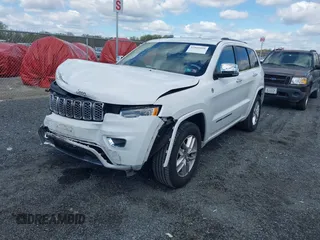 2017 Jeep Grand Cherokee Overland with VIN 1C4RJFCG6HC617770, listed as a IAAI auction lot 42041810 with 119,125 mi miles and . Bid and sale history available at DreamBid. Image 17.