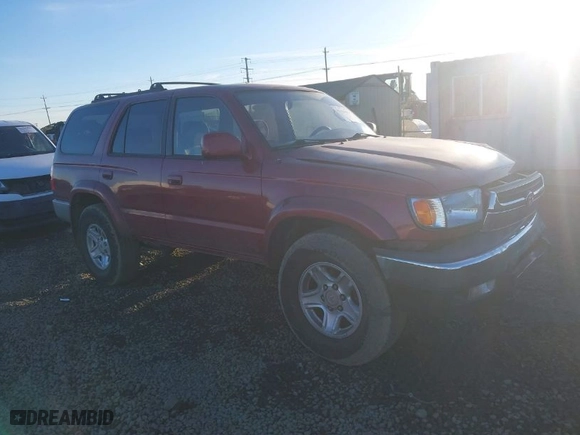 2002 Toyota 4Runner SR5 with VIN JT3GN86R620252850, listed as a IAAI auction lot 41366656 with 199,825 mi miles. Bid and sale history available at carsss.com. Image 1.