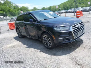 2017 Audi Q7 Premium Plus z VIN WA1LAAF72HD025968, wystawiony jako IAAI lot #42298632 z przebiegiem 92 493 mil mil oraz . Historia ofert i sprzedaży dostępna na DreamBid. Obrazek 1.