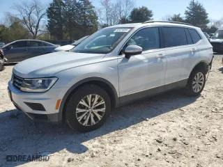 2018 Volkswagen Tiguan SEL with VIN 3VV2B7AX1JM169502, listed as a Copart auction lot 50121025 with 133,229 mi miles and Salvage Title. Bid and sale history available at carsss.com. Image 1.