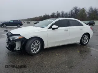 2021 Mercedes-Benz A 220 z VIN W1K3G4FB4MJ274476, wystawiony jako Copart lot #43261385 z przebiegiem 49 039 mil mil oraz Szkoda całkowita • Salvage title. Historia ofert i sprzedaży dostępna na DreamBid. Obrazek 1.