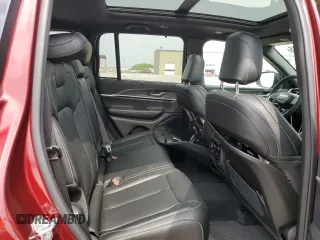 2025 Jeep Grand Cherokee Limited z VIN 1C4RJHBG2SC302582, wystawiony jako Copart lot #53575215 z przebiegiem 1 231 mil mil oraz Szkoda całkowita • Salvage title. Historia ofert i sprzedaży dostępna na DreamBid. Obrazek 11.