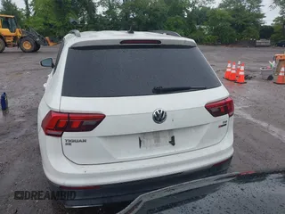 2018 Volkswagen Tiguan SEL with VIN 3VV2B7AX6JM059173, listed as a IAAI auction lot 42461175 with 86,679 mi miles and . Bid and sale history available at DreamBid. Image 16.