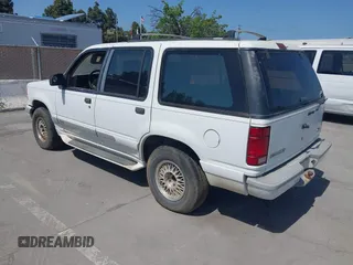1994 Ford Explorer Eddie Bauer z VIN 1FMDU34X4RUB96329, wystawiony jako IAAI lot #42105903 z przebiegiem 52 719 mil mil oraz . Historia ofert i sprzedaży dostępna na DreamBid. Obrazek 3.