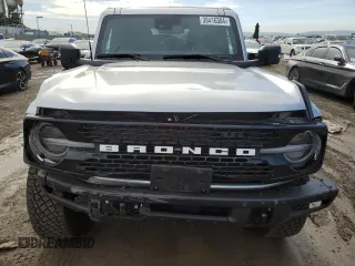 2022 Ford Bronco with VIN 1FMEE5DPXNLB69410, listed as a Copart auction lot 38416304 with 15,866 mi miles. Bid and sale history available at carsss.com. Image 5.
