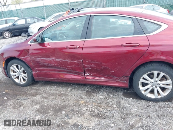 2015 Chrysler 200 Limited z VIN 1C3CCCAB7FN662177, wystawiony jako IAAI lot #42032768 z przebiegiem 64 570 mil mil oraz . Historia ofert i sprzedaży dostępna na DreamBid. Obrazek 6.