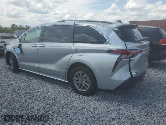 2022 Toyota Sienna XLE with VIN 5TDJRKEC3NS087440, listed as a Copart auction lot 55144735 with 35,050 mi miles and Salvage Title. Bid and sale history available at DreamBid. Image 2.