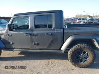 2022 Jeep Gladiator Texas Trail with VIN 1C6HJTAG7NL151184, listed as a IAAI auction lot 41614573 with 50,169 mi miles. Bid and sale history available at carsss.com. Image 14.