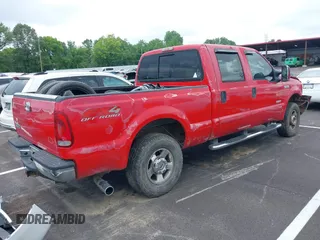 2006 Ford F-250 XL z VIN 1FTSW21PX6ED69409, wystawiony jako IAAI lot #42263767 z przebiegiem 233 176 mil mil oraz . Historia ofert i sprzedaży dostępna na DreamBid. Obrazek 4.
