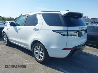 2017 Land Rover Discovery SE with VIN SALRGBBV7HA046897, listed as a IAAI auction lot 41988565 with 108,162 mi miles. Bid and sale history available at carsss.com. Image 3.