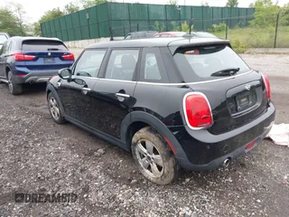 2020 MINI Hardtop 4 Door Cooper with VIN WMWXU7C04L2L58635, listed as a IAAI auction lot 42383785 with 27,160 mi miles and . Bid and sale history available at DreamBid. Image 3.