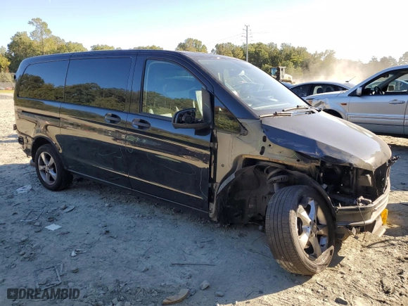 2018 Mercedes-Benz Metris Passenger Van with VIN WD4PG2EE2J3403767, listed as a Copart auction lot 75395924 with 19,155 mi miles and Salvage Title. Bid and sale history available at carsss.com. Image 4.