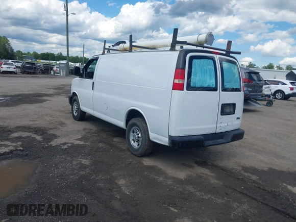 2012 Chevrolet Express Cargo with VIN 1GCZGTBG4C1179172, listed as a IAAI auction lot 42344866 with 257,396 mi miles and . Bid and sale history available at DreamBid. Image 3.