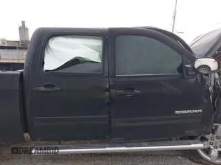 2013 GMC Sierra 1500 SLT with VIN 3GTP2WE73DG108356, listed as a IAAI auction lot 41598358 with Not provided miles and . Bid and sale history available at DreamBid. Image 12.
