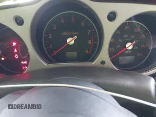 2008 Nissan 350Z z VIN JN1BZ34D98M705867, wystawiony jako IAAI lot #41871586 z przebiegiem 90 717 mil mil oraz . Historia ofert i sprzedaży dostępna na DreamBid. Obrazek 7.