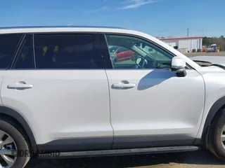 2024 Toyota Highlander XLE z VIN 5TDAAAA59RS013969, wystawiony jako IAAI lot #41816855 z przebiegiem 25 958 mil mil oraz . Historia ofert i sprzedaży dostępna na DreamBid. Obrazek 14.