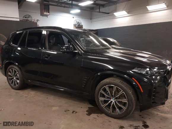 2024 BMW X5 xDrive40i with VIN 5UX23EU04R9S29747, listed as a IAAI auction lot 40980465 with 8,183 mi miles. Bid and sale history available at carsss.com. Image 1.