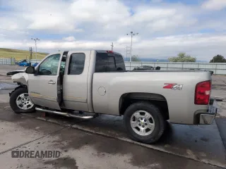 2007 Chevrolet Silverado 1500 LTZ with VIN 1GCEK19077Z643024, listed as a Copart auction lot 52526455 with 122,460 mi miles and Salvage Title. Bid and sale history available at carsss.com. Image 2.