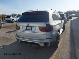 2012 BMW X5 35i с VIN 5UXZV4C53CL750601, выставлен на аукционе IAAI как лот 41946731 с пробегом 111 026 миль миль и . История ставок и продаж доступна на DreamBid. Изображение 4.
