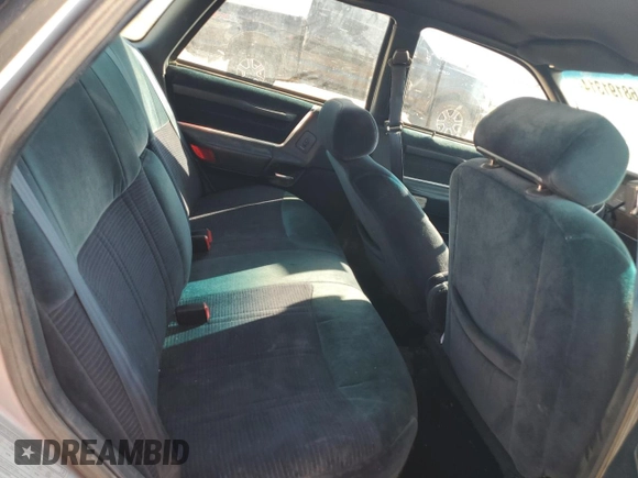 1989 Ford Taurus GL with VIN 1FABP52U3KG163808, listed as a Copart auction lot 68191314 with 5,676 mi miles and Clean Title. Bid and sale history available at carsss.com. Image 10.