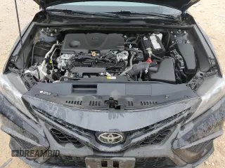 2022 Toyota Camry SE with VIN 4T1G11AK4NU621285, listed as a Copart auction lot 42972115 with 51,541 mi miles and Salvage Title. Bid and sale history available at carsss.com. Image 12.