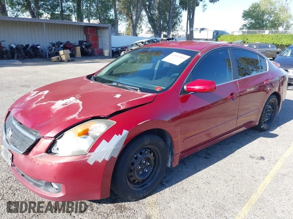 2007 Nissan Altima 2.5 with VIN 1N4AL21E37N412840, listed as a IAAI auction lot 42017823 with 186,584 mi miles. Bid and sale history available at carsss.com. Image 2.