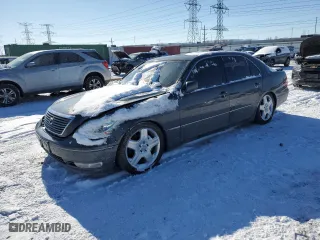 2005 Lexus LS 430 with VIN JTHBN36F255012926, listed as a Copart auction lot 45208135 with 197,570 mi miles and Salvage Title. Bid and sale history available at carsss.com. Image 1.