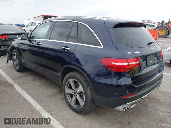 2019 Mercedes-Benz GLC 300 z VIN WDC0G4KB6KV169649, wystawiony jako IAAI lot #41930356 z przebiegiem 68 376 mil mil oraz . Historia ofert i sprzedaży dostępna na DreamBid. Obrazek 3.