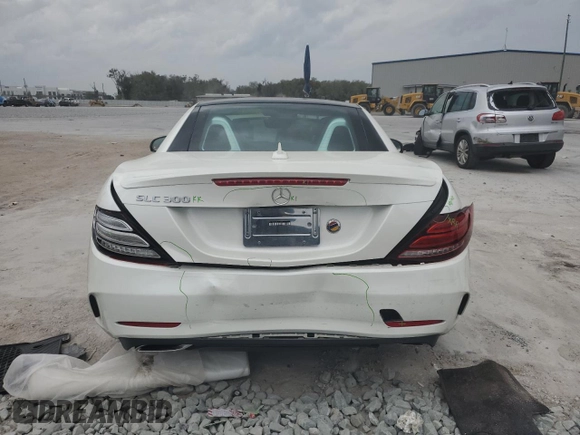 2018 Mercedes-Benz SLC 300 z VIN WDDPK3JA9JF151537, wystawiony jako Copart lot #45756115 z przebiegiem 43 123 mil mil oraz Szkoda całkowita • Salvage title. Historia ofert i sprzedaży dostępna na DreamBid. Obrazek 6.