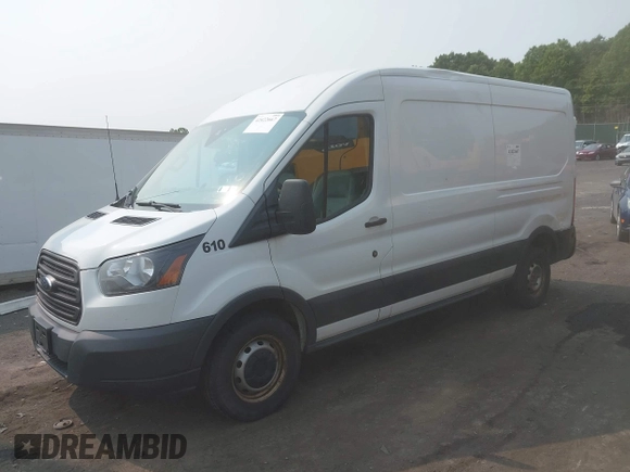 2018 Ford Transit z VIN 1FTYR2CM5JKA24044, wystawiony jako IAAI lot #42422667 z przebiegiem 279 853 mil mil oraz . Historia ofert i sprzedaży dostępna na DreamBid. Obrazek 17.